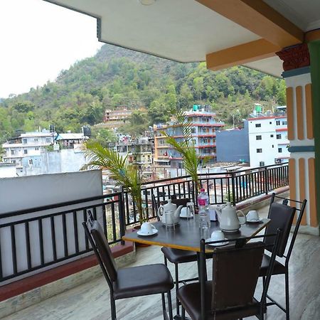 Hotel Blue Magnet Pokhara Exterior photo