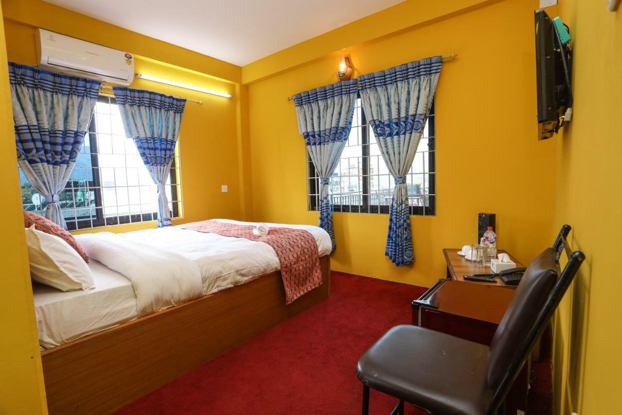 Hotel Blue Magnet Pokhara Exterior photo