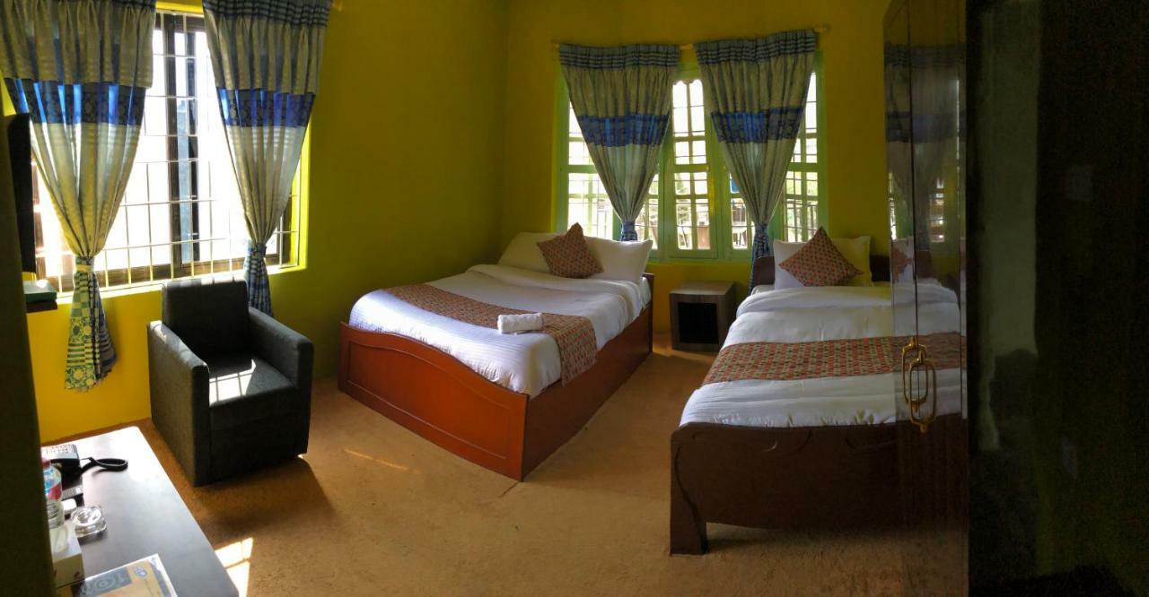 Hotel Blue Magnet Pokhara Exterior photo